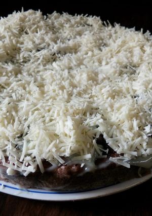 Foto resep Bolu susu lembang full coklat tabur keju