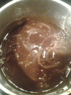 A picture of Onion gravy.