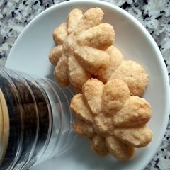 A picture of Almond Butter cookies (Gluten free).