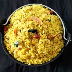 A picture of Roasted Poha Chivda (Nagpur).