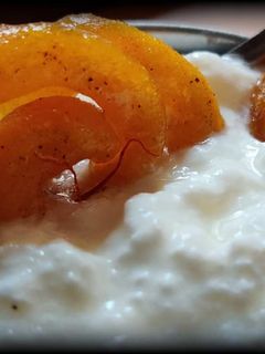 ઇન્સ્ટન્ટ ક્રિસ્પ જલેબી / દહીં જલેબી(Dahi Jalebi Recipe In Gujarati) રેસીપી મુખ્ય ફોટો