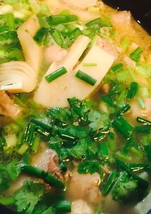 Hình của món Canh măng đùi gà Nhật.