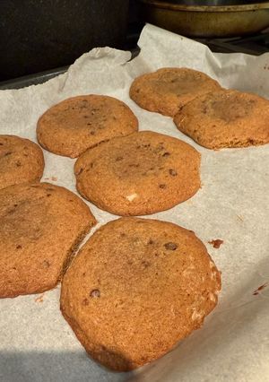 A picture of Cheesecake-Flavored Chocolate Cookies.
