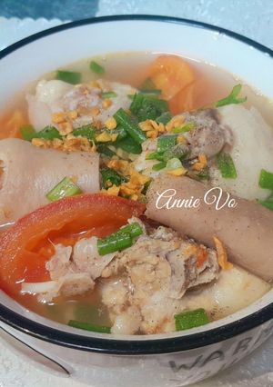 Hình của món Mì udon nấu đuôi heo.