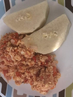 A picture of Scrambled Egg and Boiled Yam.