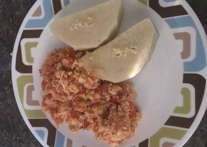 Recipe of Speedy Scrambled Egg and Boiled Yam