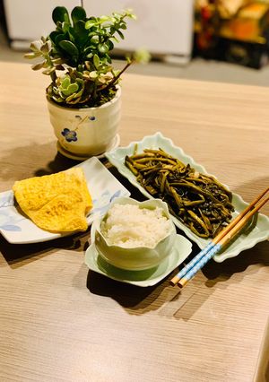 Hình của món Rau móp xào tỏi.
