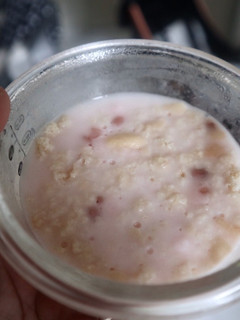 Foto resep Cemilan Mpasi : Puding strawberry dengan tambahan biskuit