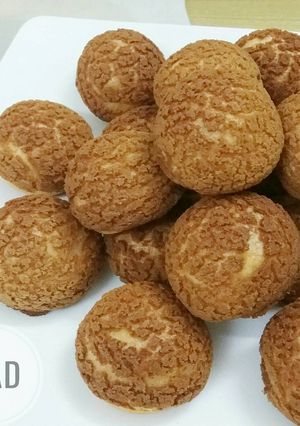 Hình của món Bánh su vỏ xù vị chocolate - Craquelin choux chocolate.