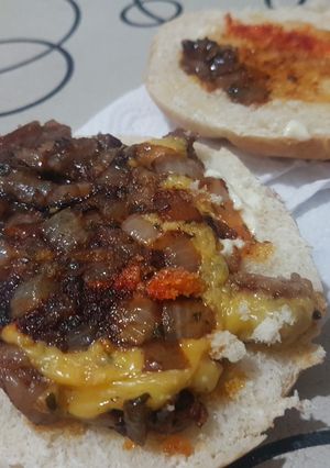 Una foto de Hamburguesas de roast beef 💕