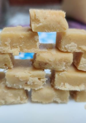 A picture of Halkhova /Milk Burfi.