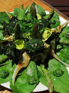 Una foto de Ensalada verde que te quiero verde