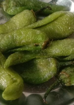 તળેલા મરચાં (Fried Marcha Recipe In Gujarati) રેસીપી મુખ્ય ફોટો
