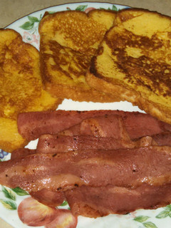 A picture of basic French toast.