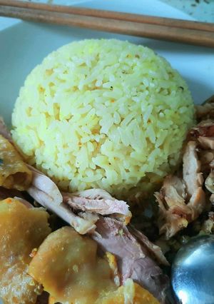 Hình của món Cơm gà 2 món.