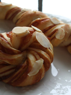 A picture of Caramel Flavored Marble Bread.