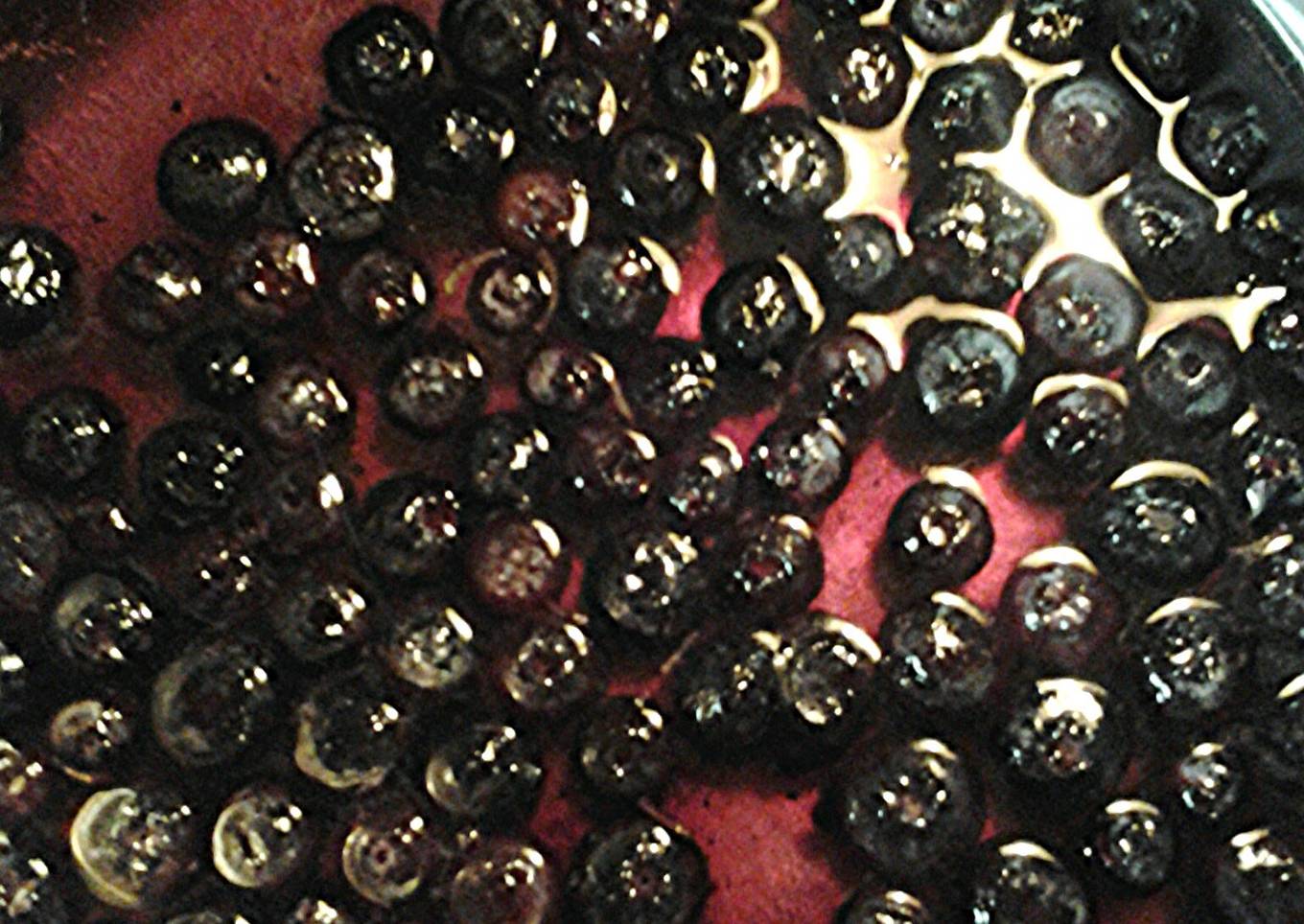 Simple in raspberry syrup