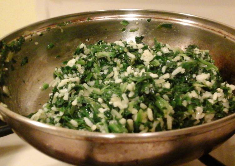Steps to Prepare Perfect Skye's Spinach Parmesan Rice