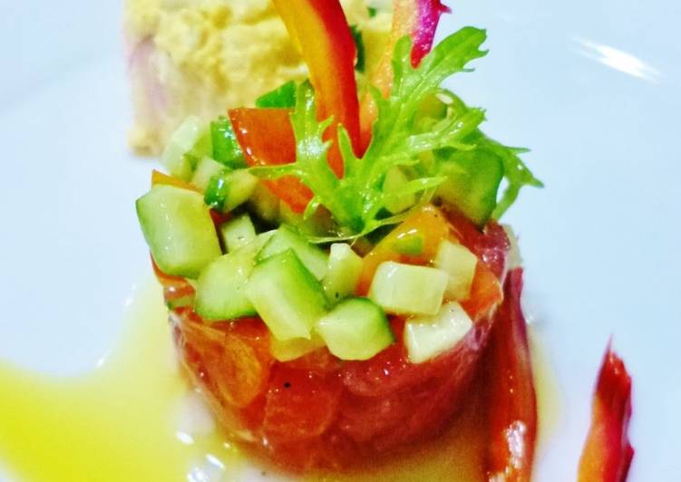 Tuna Marinated In Wine Vinegar Appetizer