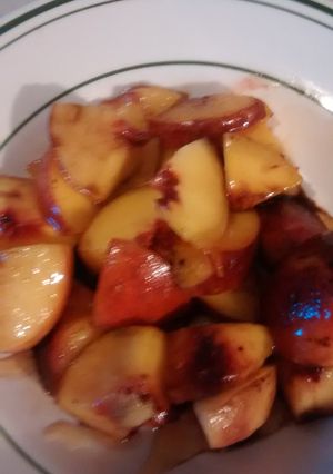 A picture of Balsamic peach dessert.