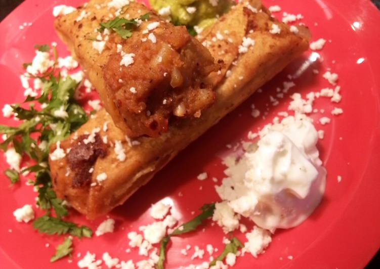 Step-by-Step Guide to Make Homemade Easy Chicken and Potato Flautas