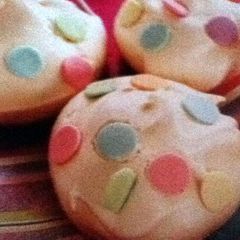 A picture of Confetti Meringue Cookies.