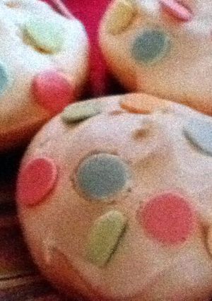 A picture of Confetti Meringue Cookies.