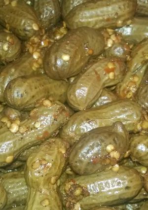 A picture of Cajun Boiled Peanuts.