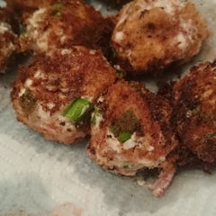 A picture of Corned beef and cream cheese bites.
