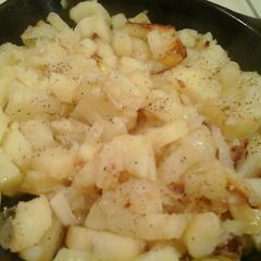 A picture of Betty's Country Fried Potatoes.
