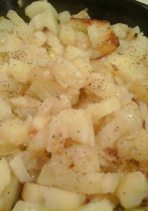 A picture of Betty's Country Fried Potatoes.
