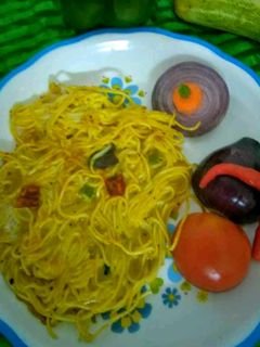 চাউমিন অমলেট রেসিপির প্রধান ছবি