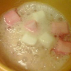 A picture of Strawberry Hot Chocolate yummy :ohyeaah.