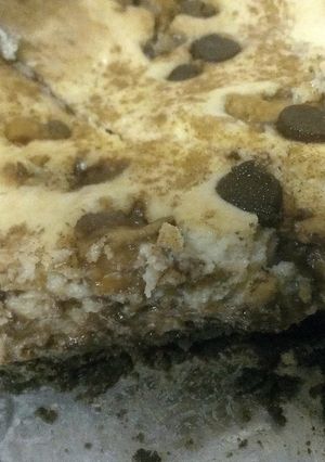 A picture of Dee's Easy Almond buttercup cheesecake.