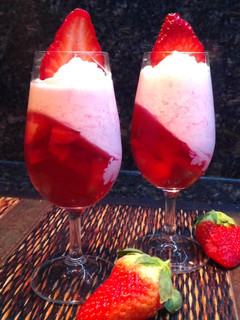 A picture of Strawberry Jell-O Parfait.