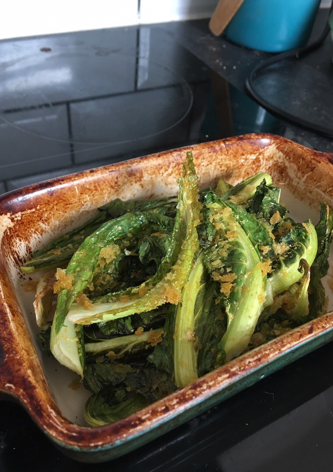 A picture of Roast cauliflower leaves.