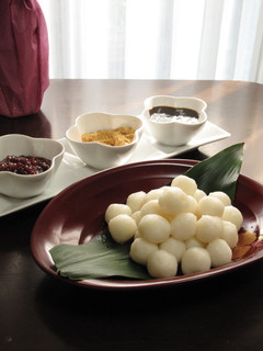 A picture of Easy with Dangoko Tsukimi (Moon Viewing) Dumplings.