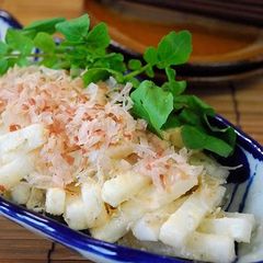 A picture of Jako and Daikon Radish Salad (Mentaiko and Mayo Sauce).