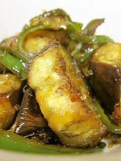 A picture of Easy Eggplant & Green Bell Pepper Ponzu Sauce Stir-Fry.