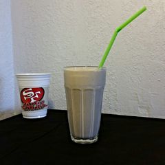 A picture of Kids ' Breakfast shake.
