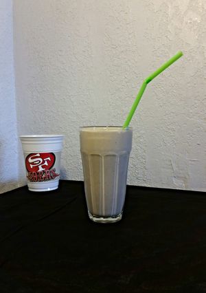 A picture of Kids ' Breakfast shake.