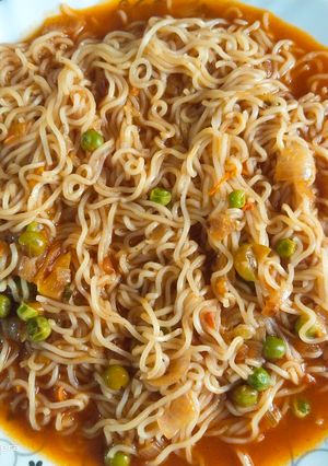 A picture of Veggie loaded masala Maggi 😋😋.