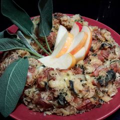 A picture of Sig's German Bagel and Bretzel Stuffing.