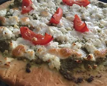 Easy Making Recipe Pesto And Ricotta Pizza Delicious Perfect