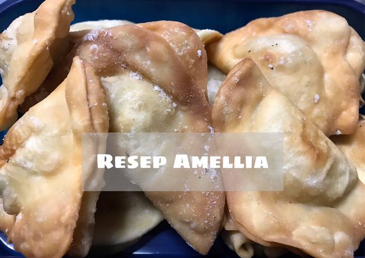 Pangsit bakso isi ayam