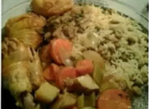 A picture of YMUSTUHATE my Jamaican curry chicken with rice & peas.