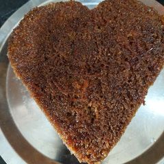 A picture of Beetroot carrot cake.