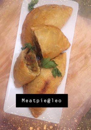 A picture of Meat pie.