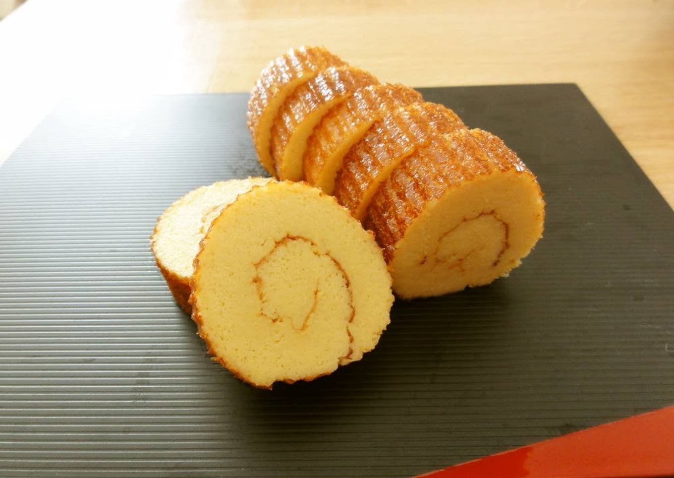 Beautifully Rolled Moist Date-maki (Rolled Fishcake Omelette)