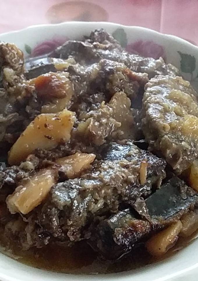 Печінка з яблуками